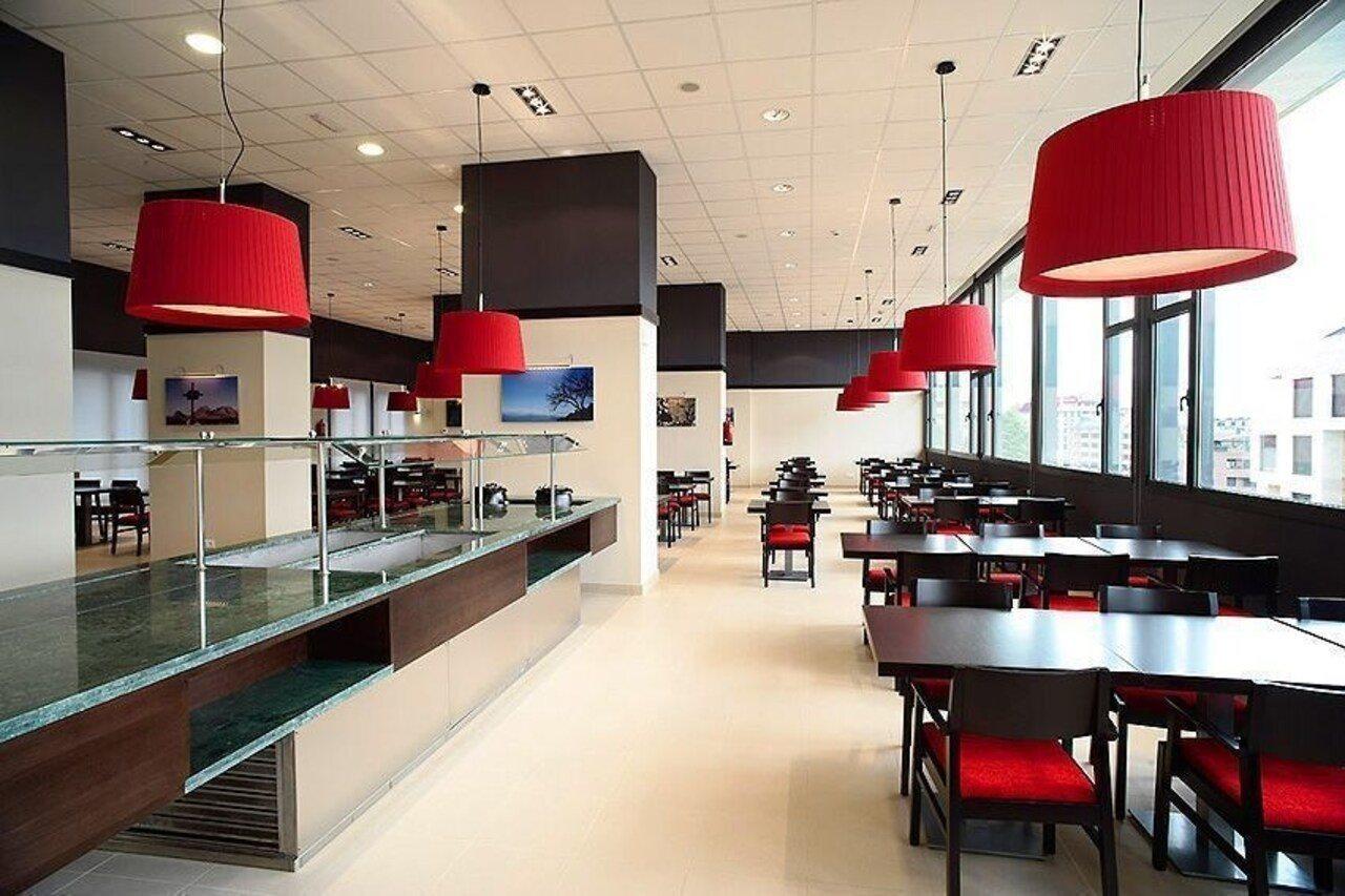 Aparthotel Ovida Oviedo Dış mekan fotoğraf