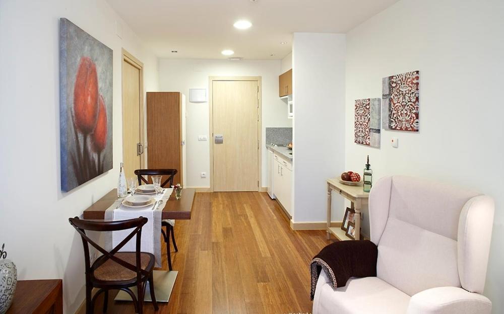 Aparthotel Ovida Oviedo Oda fotoğraf