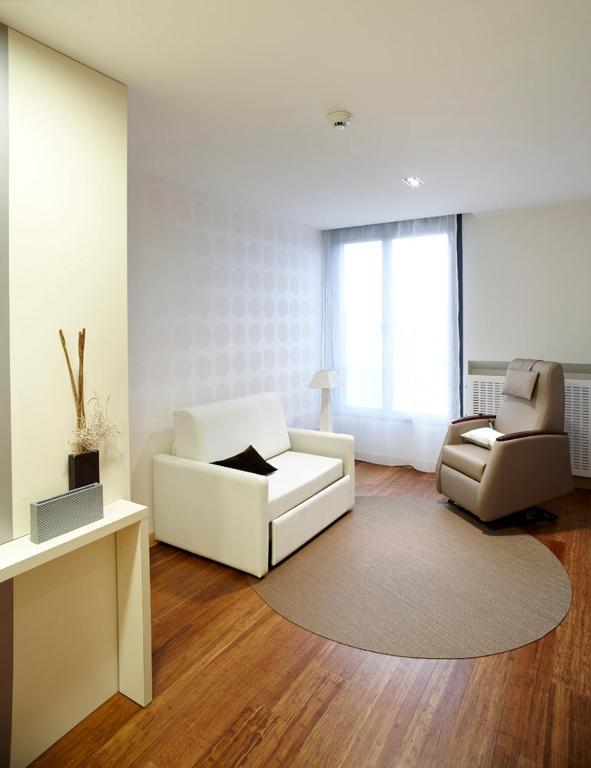 Aparthotel Ovida Oviedo Oda fotoğraf