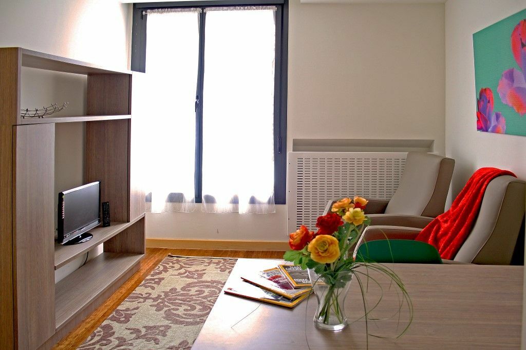 Aparthotel Ovida Oviedo Dış mekan fotoğraf